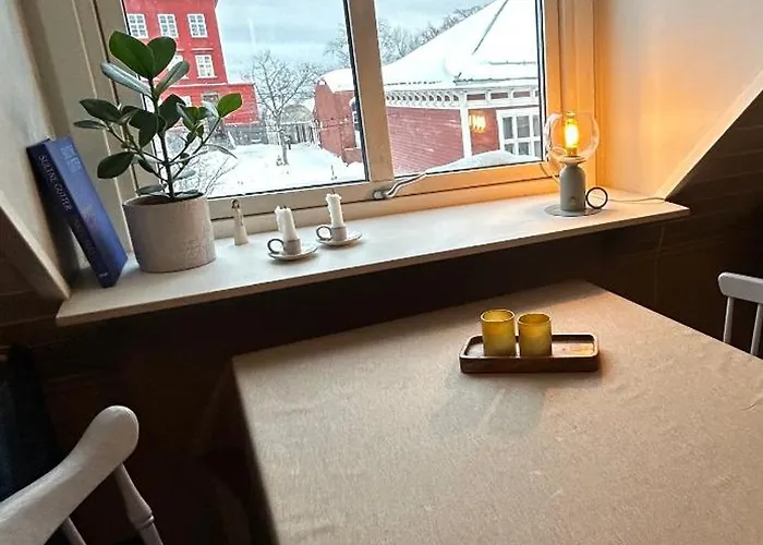 View, Stylish Loft And Location *